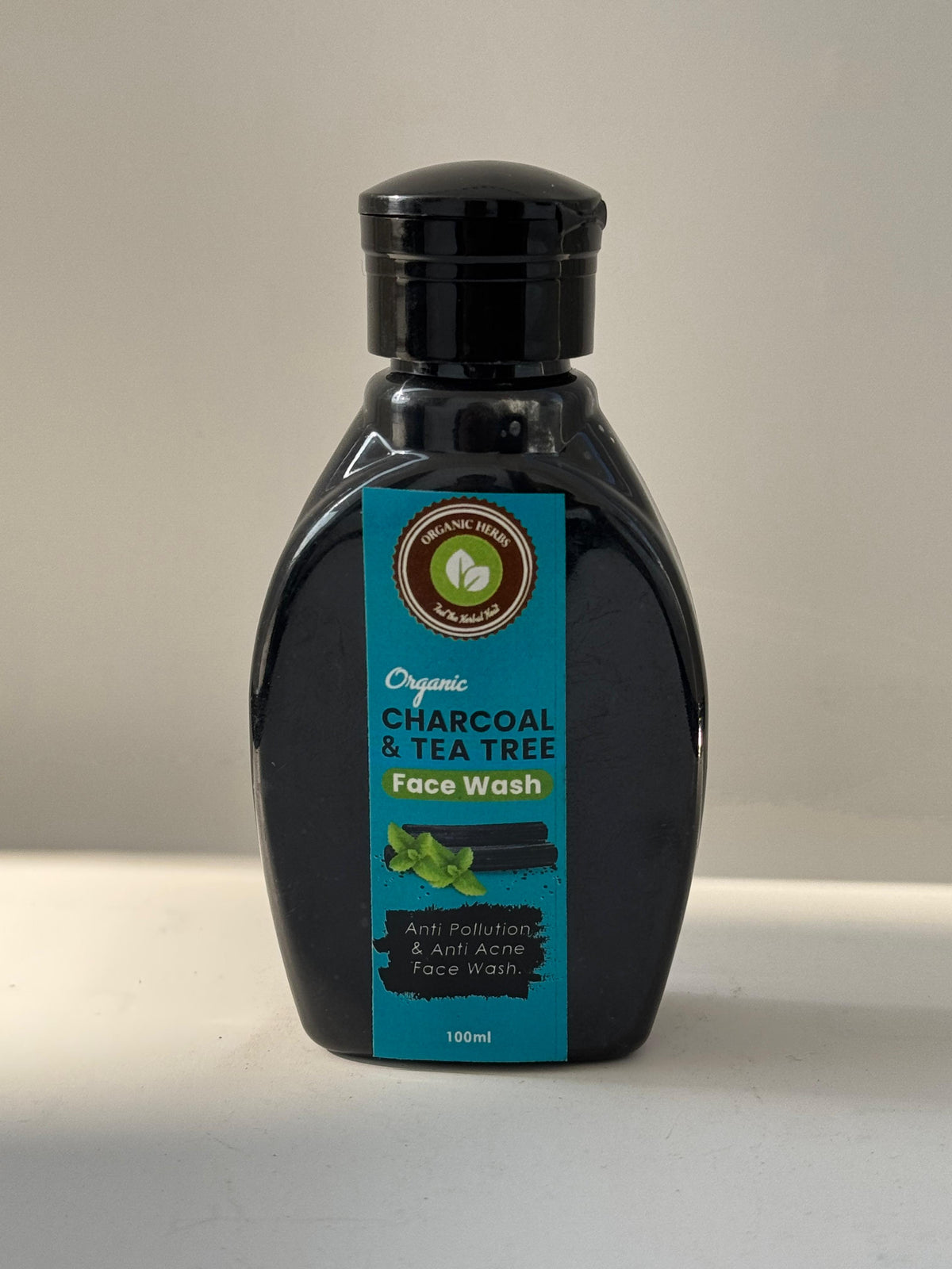 Charcoal & Tea Tree Facewash